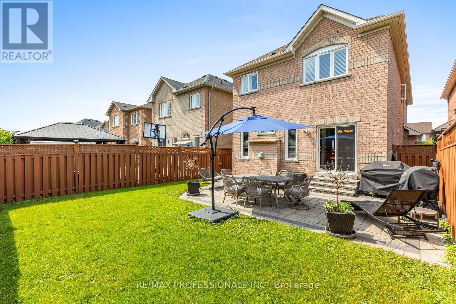 4797 Half Moon Grove, Mississauga, Ontario  L5M 7R7 - Photo 38 - W12560094