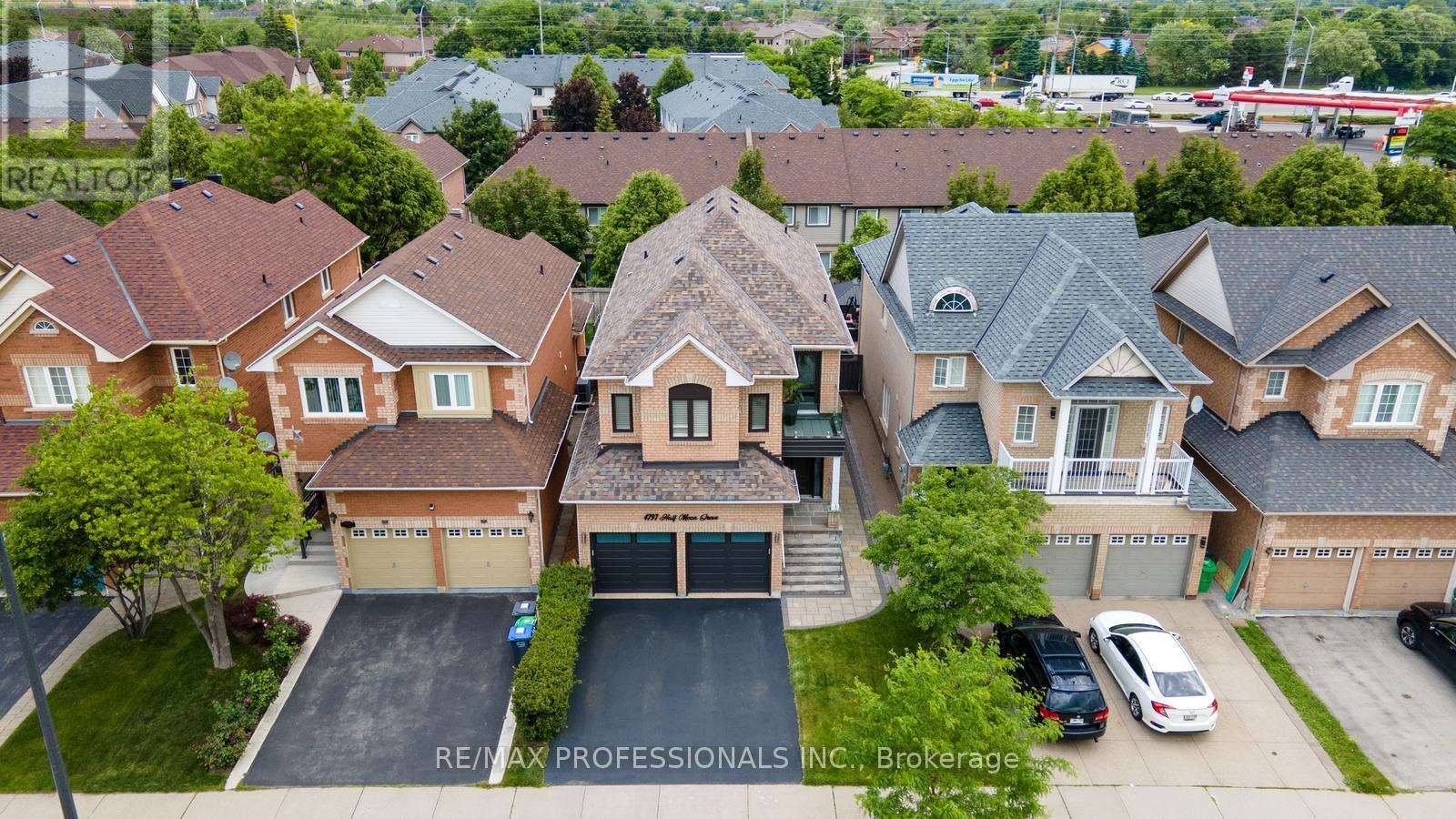 4797 Half Moon Grove, Mississauga, Ontario  L5M 7R7 - Photo 41 - W12560094