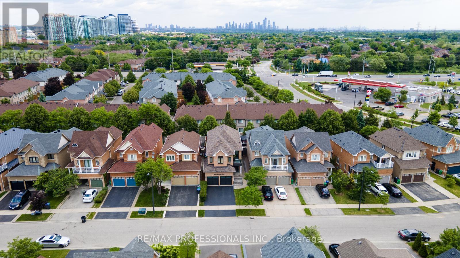 4797 Half Moon Grove, Mississauga, Ontario  L5M 7R7 - Photo 43 - W12560094