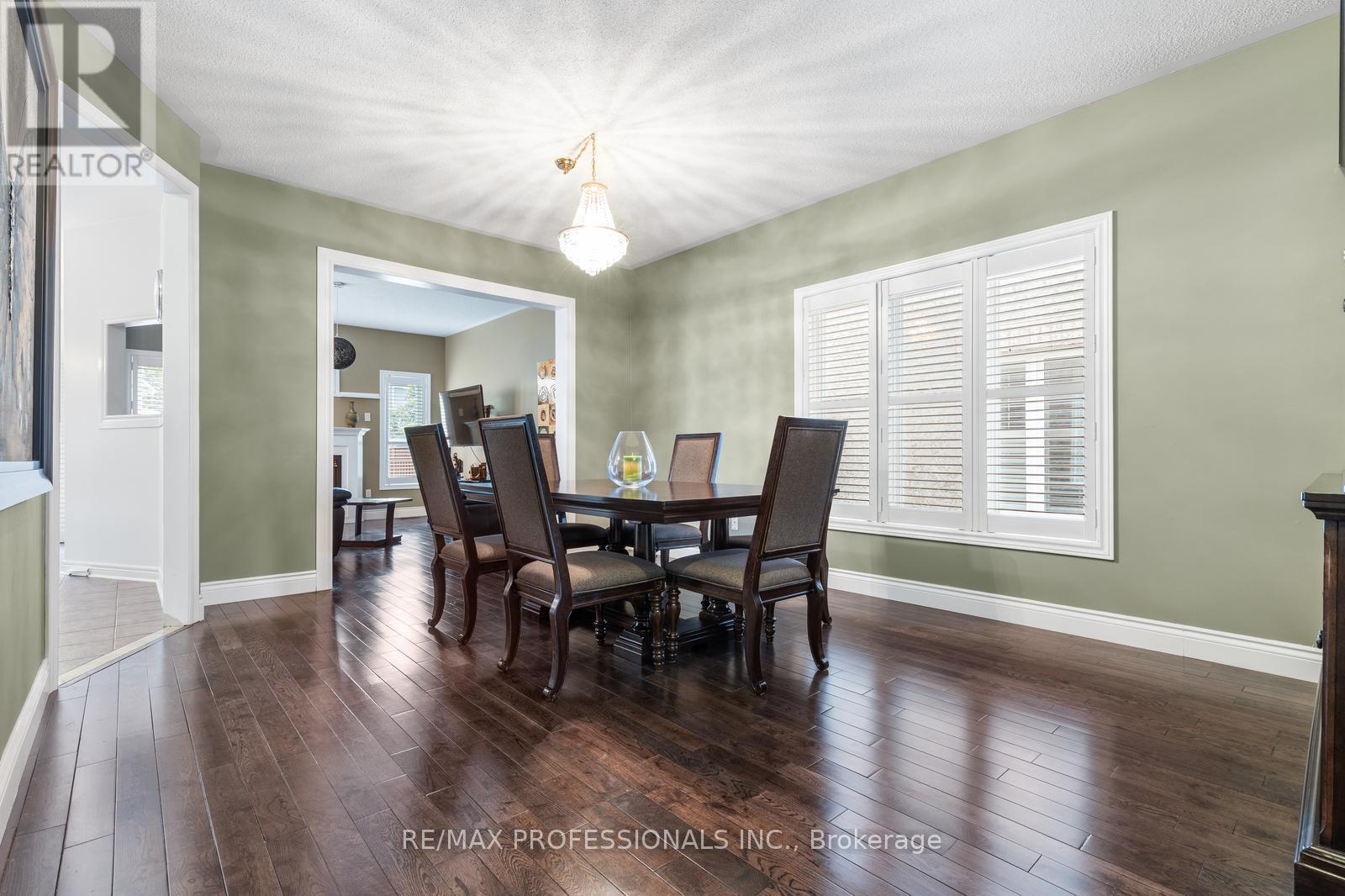 4797 Half Moon Grove, Mississauga, Ontario  L5M 7R7 - Photo 6 - W12560094