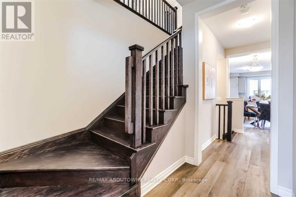 1914 Thames Circle, Milton, Ontario  L9E 1Y9 - Photo 22 - W12560104