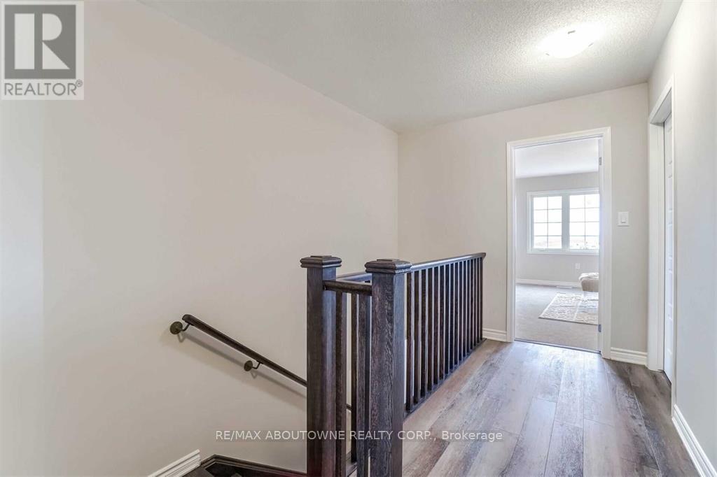 1914 Thames Circle, Milton, Ontario  L9E 1Y9 - Photo 24 - W12560104