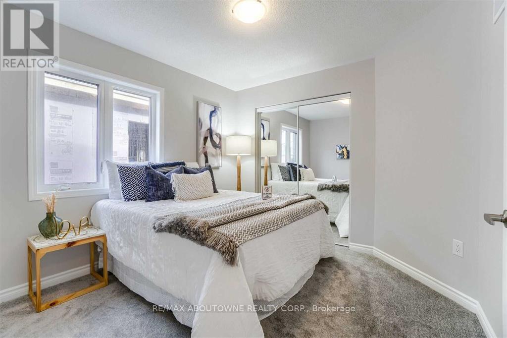 1914 Thames Circle, Milton, Ontario  L9E 1Y9 - Photo 33 - W12560104