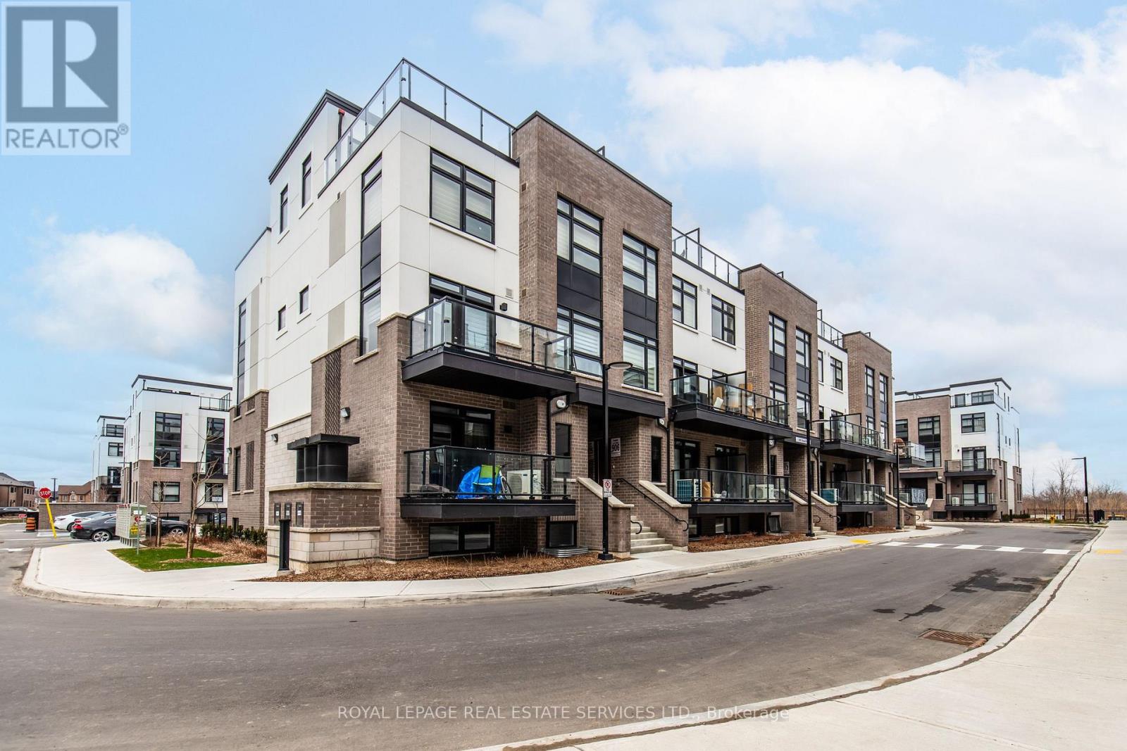 112 - 1597 ROSE WAY, Milton, Ontario