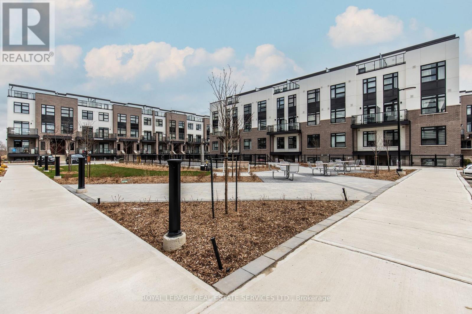 112 - 1597 Rose Way, Milton, Ontario  L9E 1N4 - Photo 47 - W12560108