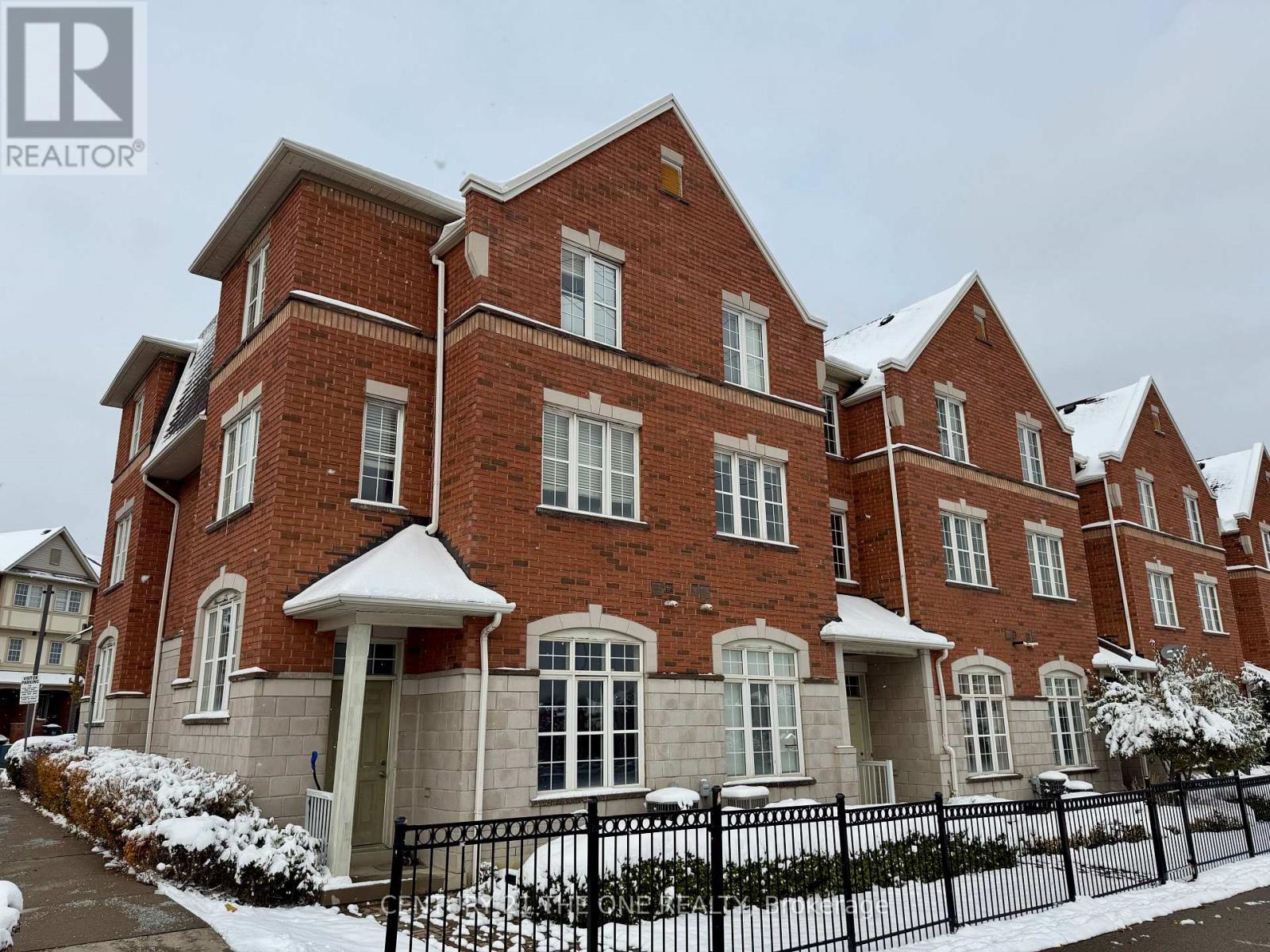 56 - 3030 Breakwater Court, Mississauga, Ontario  L5B 4N8 - Photo 2 - W12560120