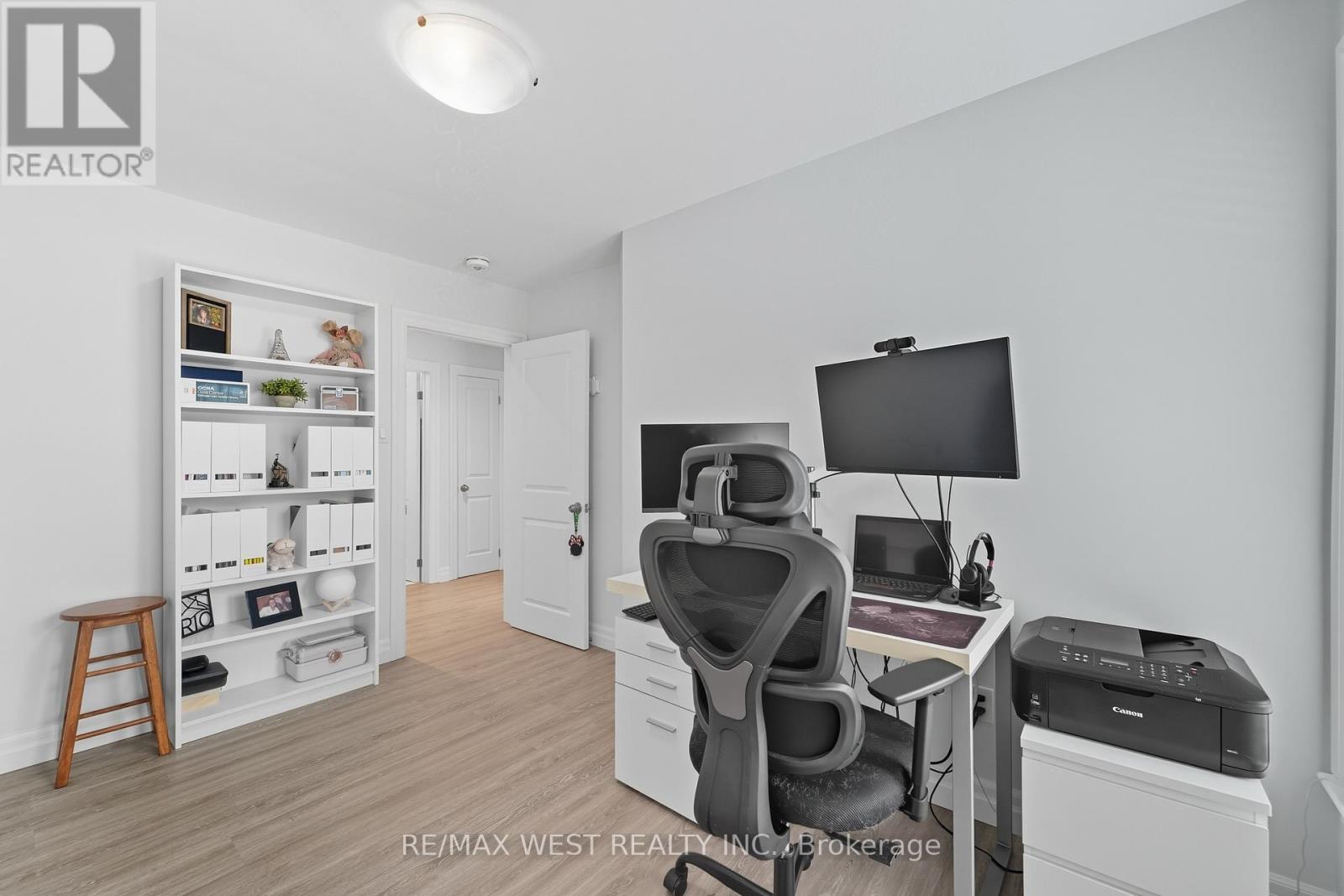 204 Jeffcoat Drive, Toronto, Ontario  M9W 3C9 - Photo 10 - W12560122