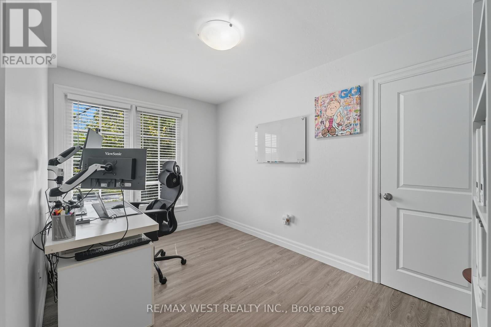 204 Jeffcoat Drive, Toronto, Ontario  M9W 3C9 - Photo 9 - W12560122