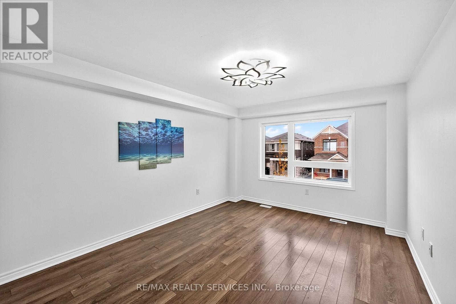 38 Divers Road, Brampton, Ontario  L7A 5C9 - Photo 11 - W12560126