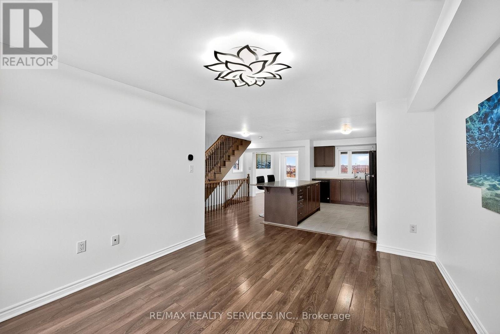 38 Divers Road, Brampton, Ontario  L7A 5C9 - Photo 13 - W12560126