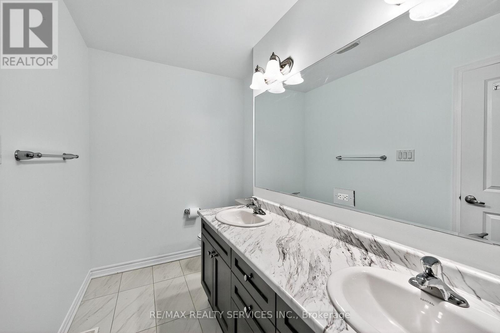 38 Divers Road, Brampton, Ontario  L7A 5C9 - Photo 33 - W12560126