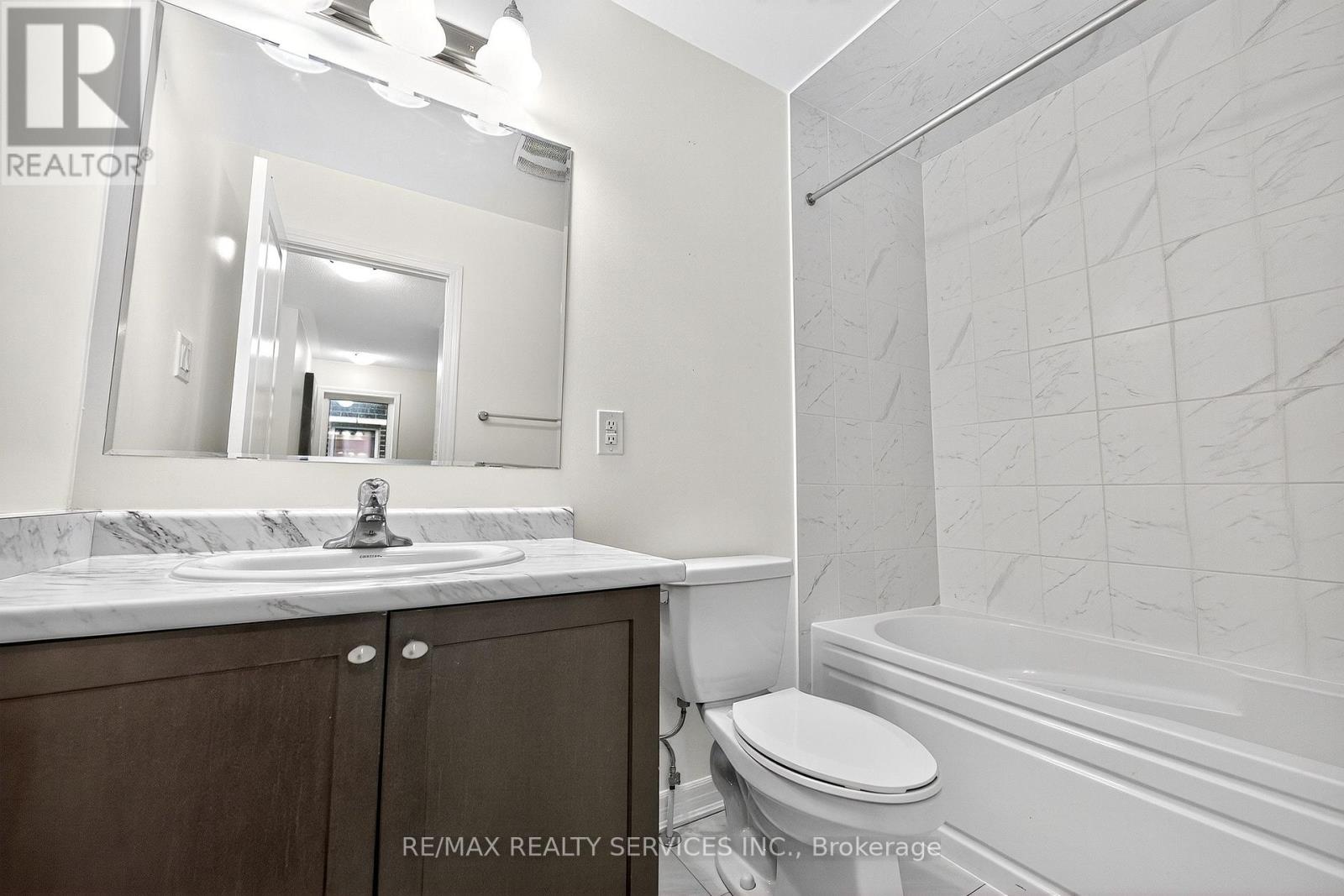 38 Divers Road, Brampton, Ontario  L7A 5C9 - Photo 38 - W12560126