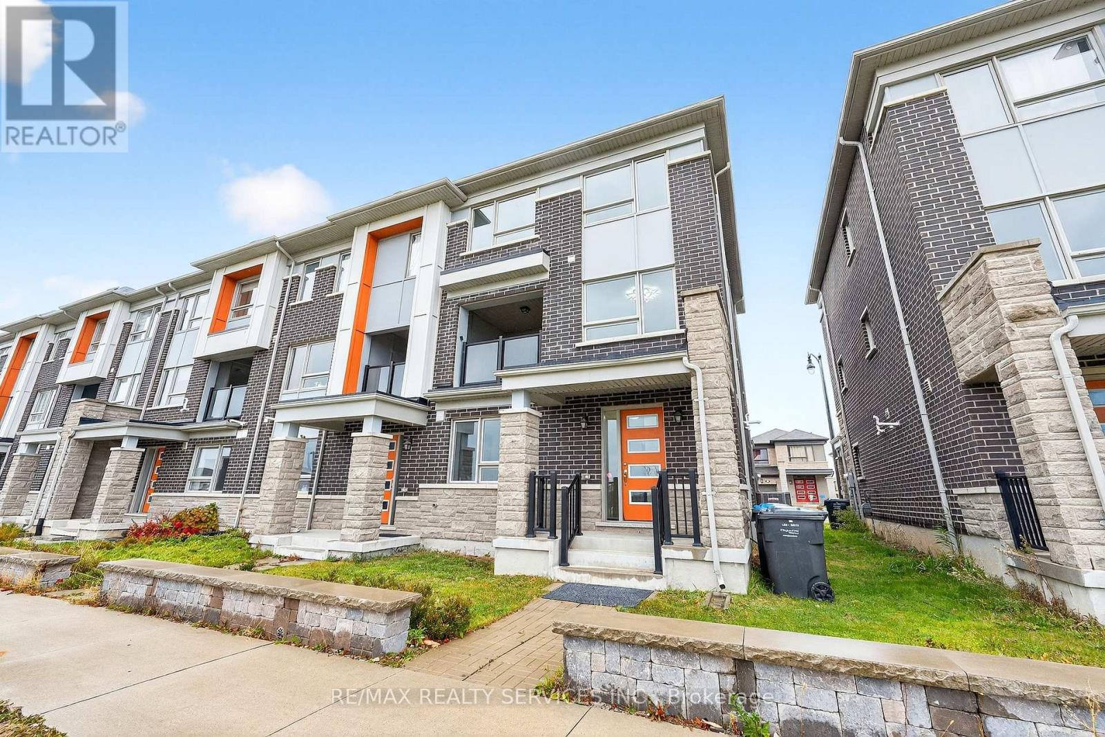 38 Divers Road, Brampton, Ontario  L7A 5C9 - Photo 6 - W12560126