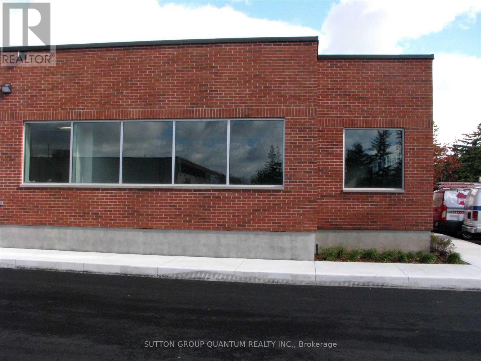 208 - 1060 Speers Road, Oakville, Ontario  L6L 2X4 - Photo 11 - W12551302