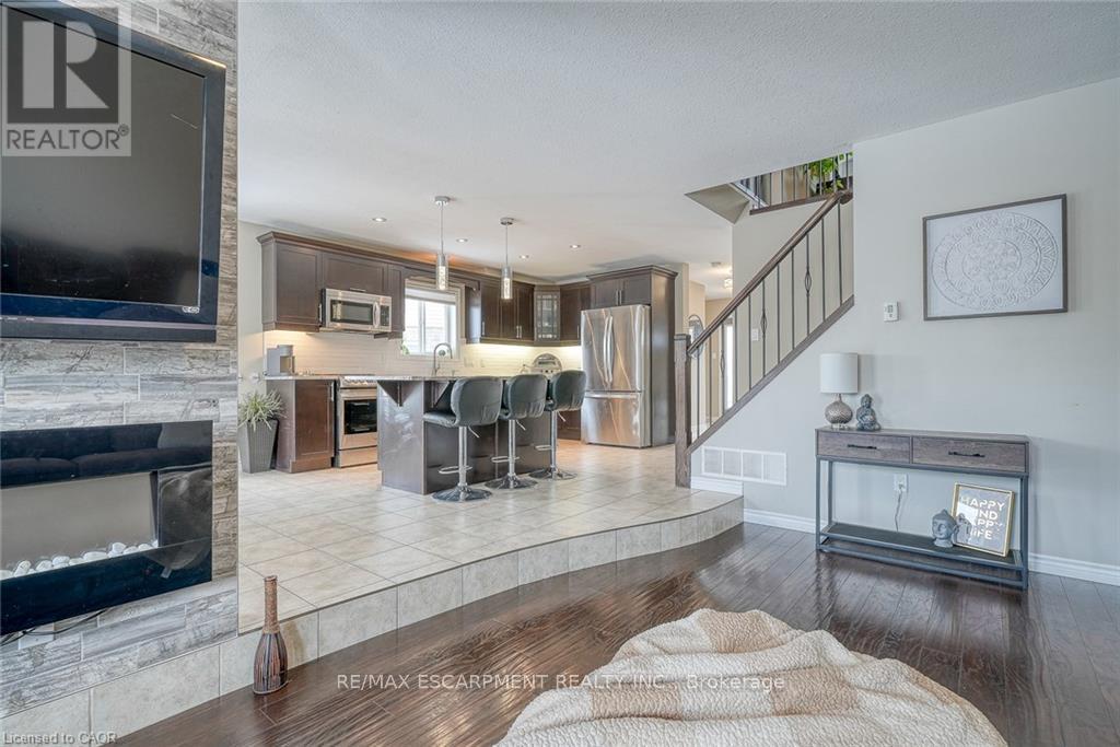 32 Langrell Avenue, Tillsonburg, Ontario  N4G 5X8 - Photo 11 - X12542834