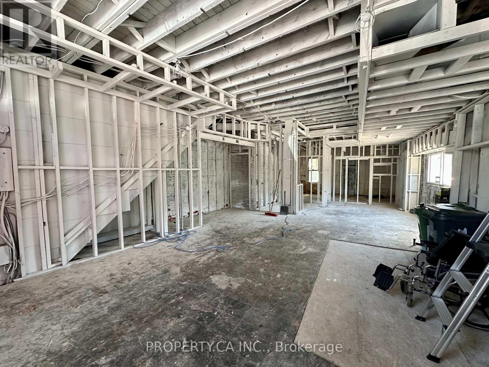 1159 Davenport Road, Toronto, Ontario  M6H 2G4 - Photo 6 - C12452419