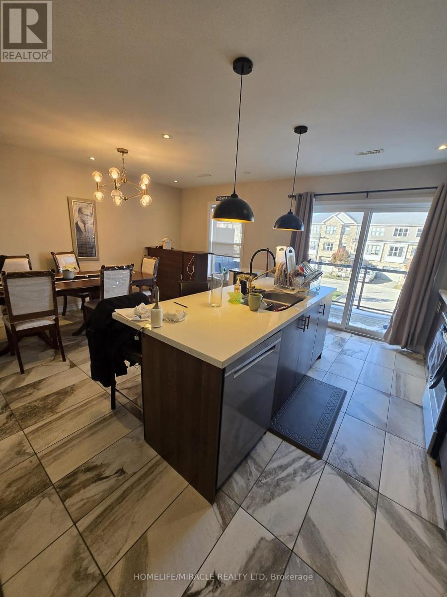 27 - 1 Leggott Avenue, Barrie, Ontario  L4M 0K7 - Photo 10 - S12499108