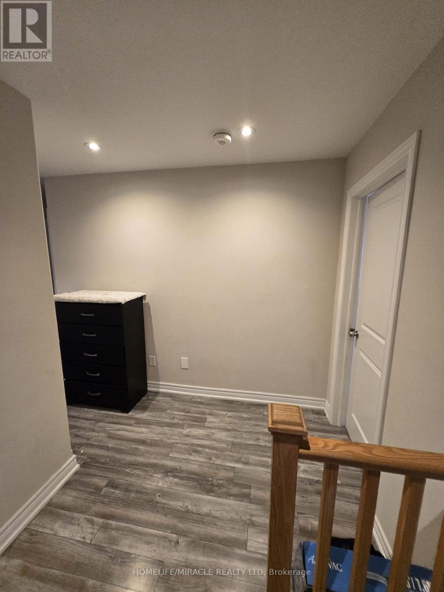 27 - 1 Leggott Avenue, Barrie, Ontario  L4M 0K7 - Photo 15 - S12499108