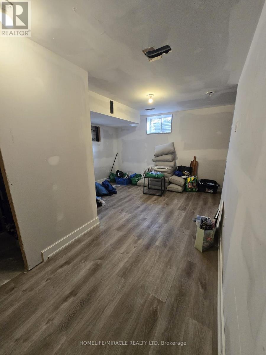 27 - 1 Leggott Avenue, Barrie, Ontario  L4M 0K7 - Photo 25 - S12499108