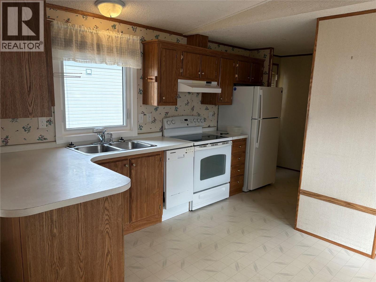 724 Innes Avenue S Unit# 63, Cranbrook, British Columbia V1C 2A5 - Photo 4 - 10369640