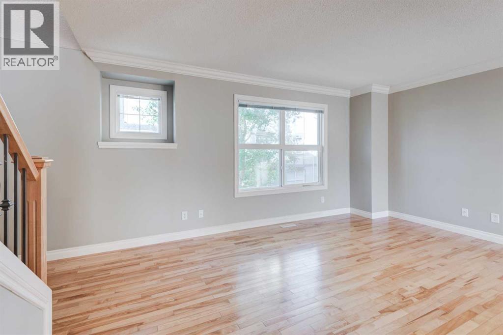 66 Cedarwood Lane Sw, Calgary, Alberta  T2W 6J3 - Photo 4 - A2265127