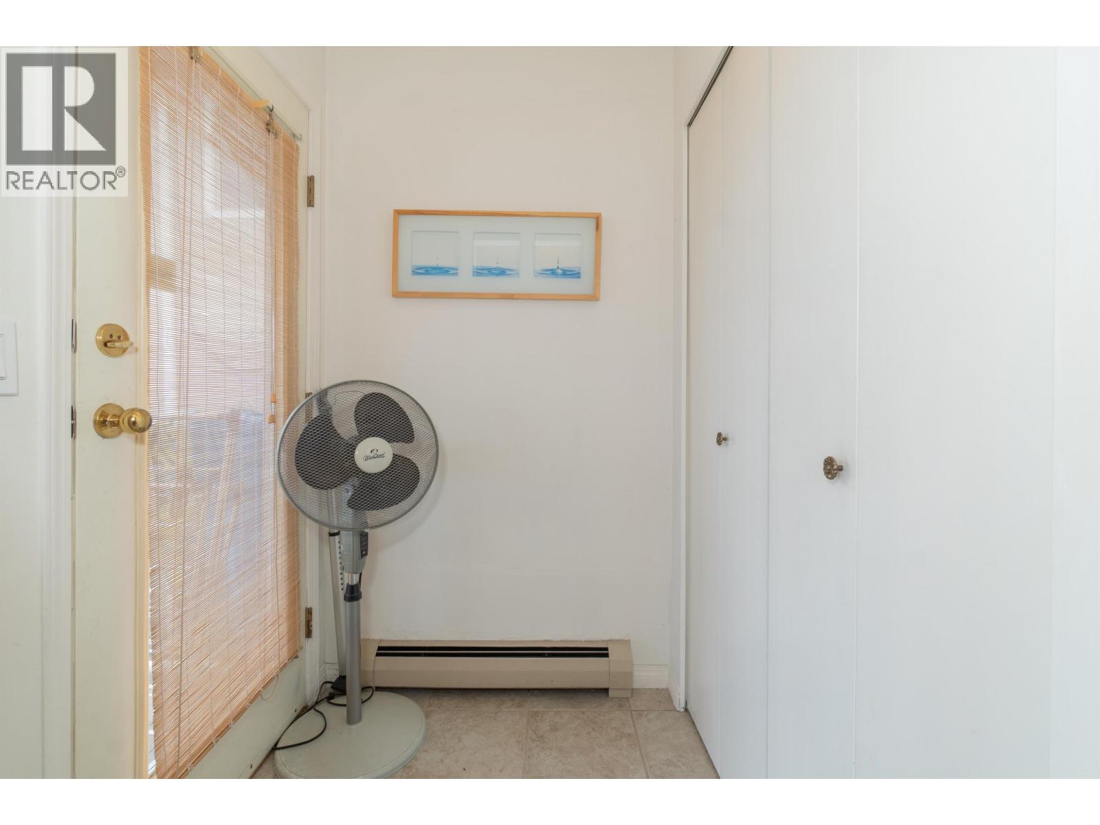 111 Grosvenor Avenue, Burnaby, British Columbia  V5B 3N7 - Photo 16 - R3068830