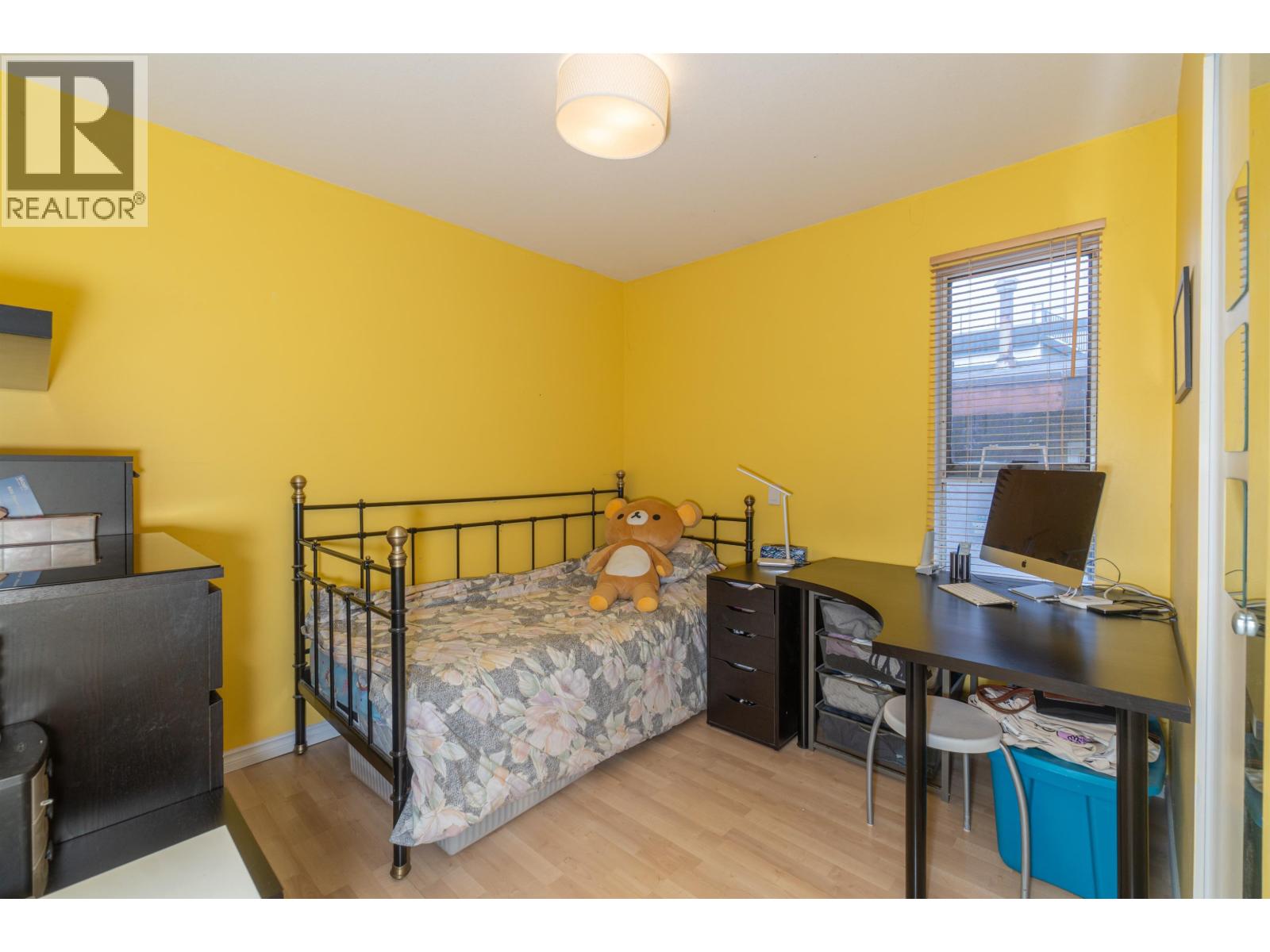 111 Grosvenor Avenue, Burnaby, British Columbia  V5B 3N7 - Photo 25 - R3068830