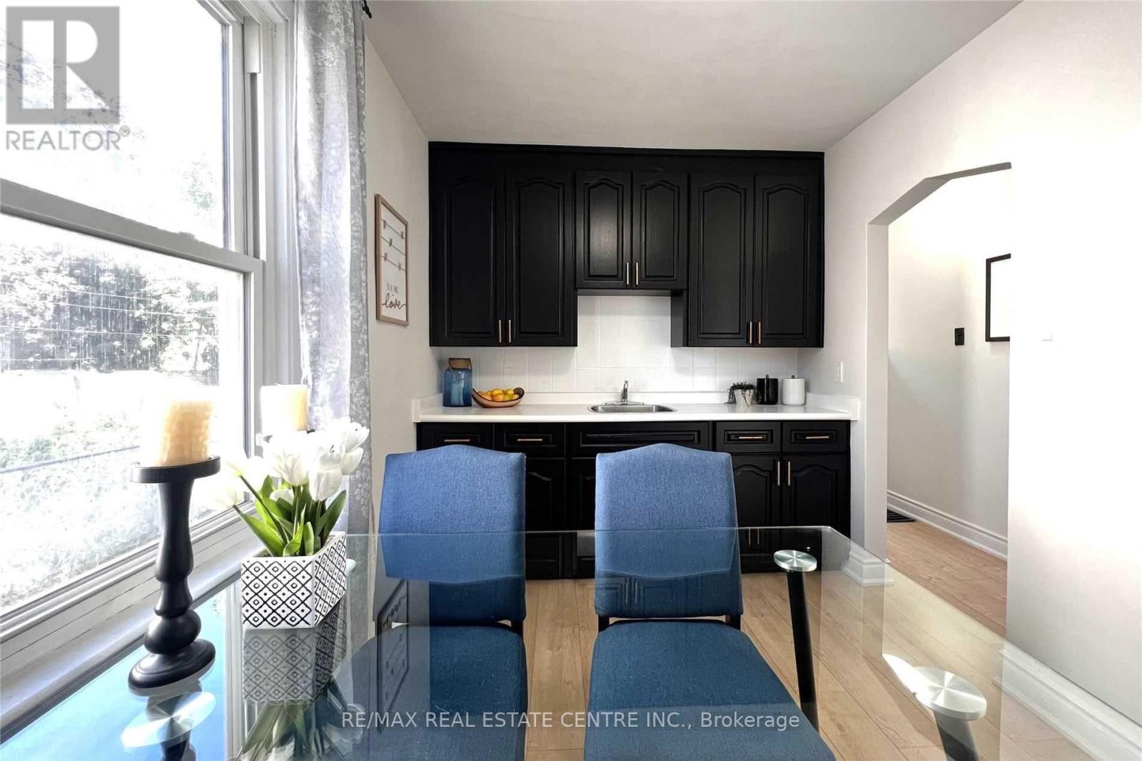 25 Hayes Avenue, Hamilton, Ontario  L8H 1M3 - Photo 10 - X12559984