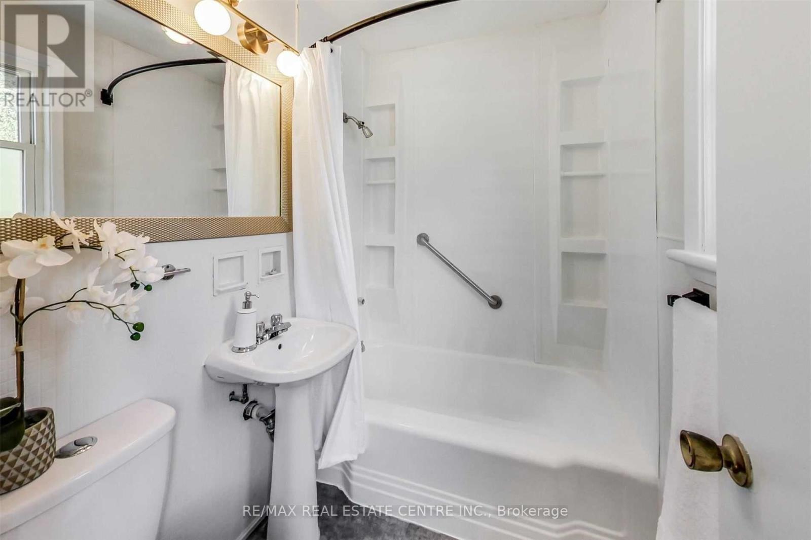 25 Hayes Avenue, Hamilton, Ontario  L8H 1M3 - Photo 15 - X12559984