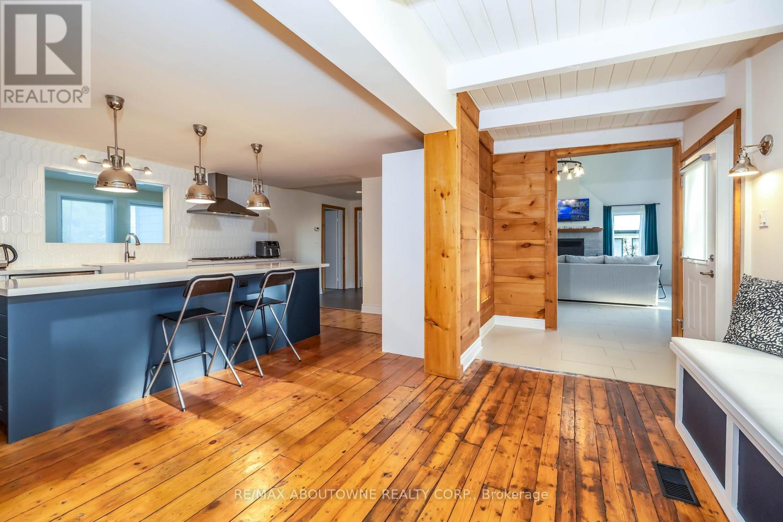 3276 Governors Road, Hamilton, Ontario  L0R 1T0 - Photo 21 - X12560012