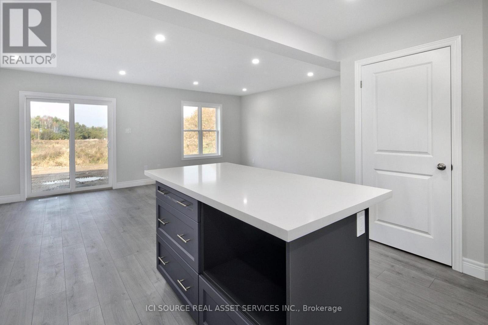 680 Wild Rose Drive, Gravenhurst, Ontario  P1P 0B4 - Photo 4 - X12560016