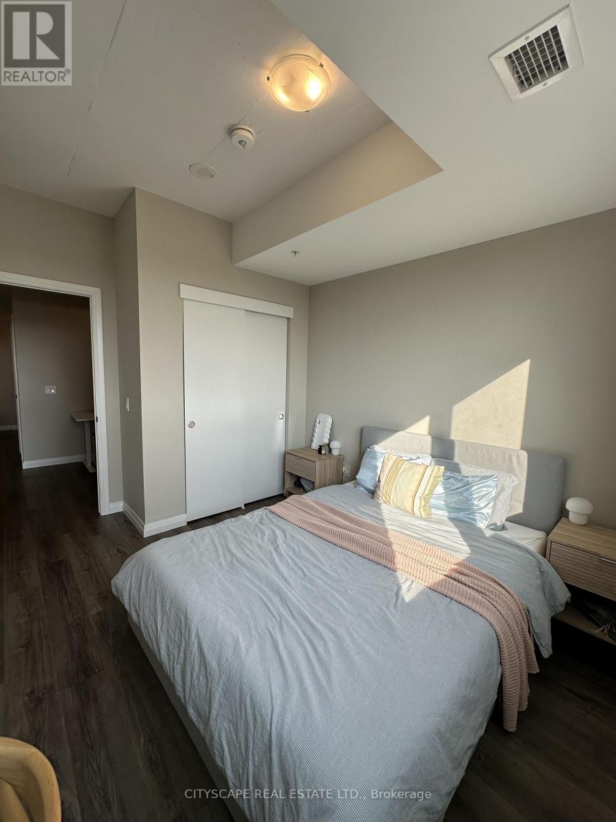 2007 - 108 Garment Street, Kitchener, Ontario  N2G 0E2 - Photo 11 - X12560024