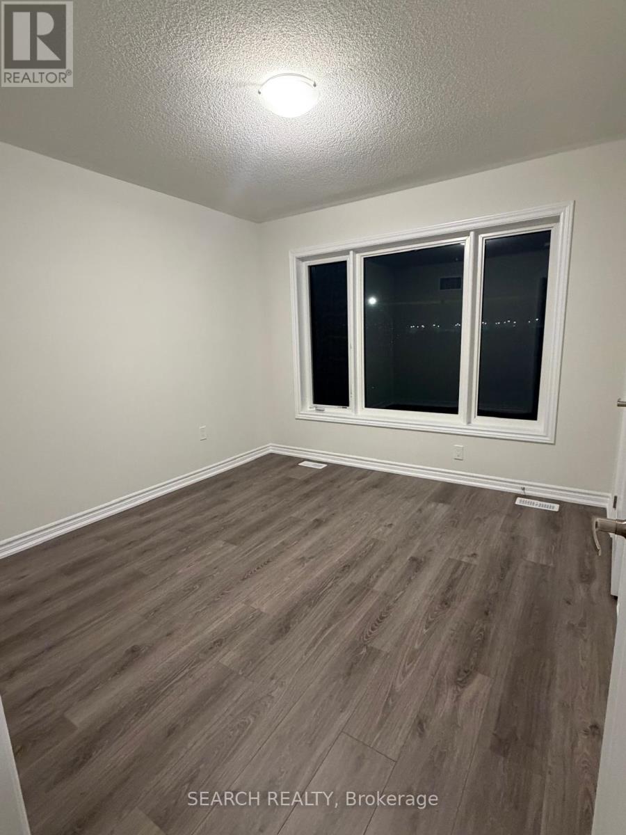 293 Lindsay Street N, Kawartha Lakes, Ontario  K9V 0T4 - Photo 15 - X12560030