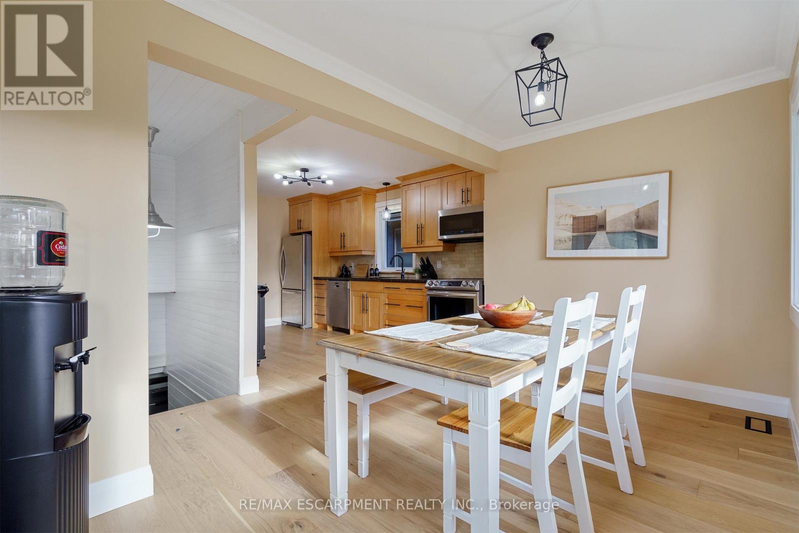 11 Mcmaster Avenue, Hamilton, Ontario  L9H 4M6 - Photo 18 - X12560078