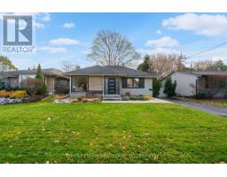 11 MCMASTER AVENUE, Hamilton, Ontario