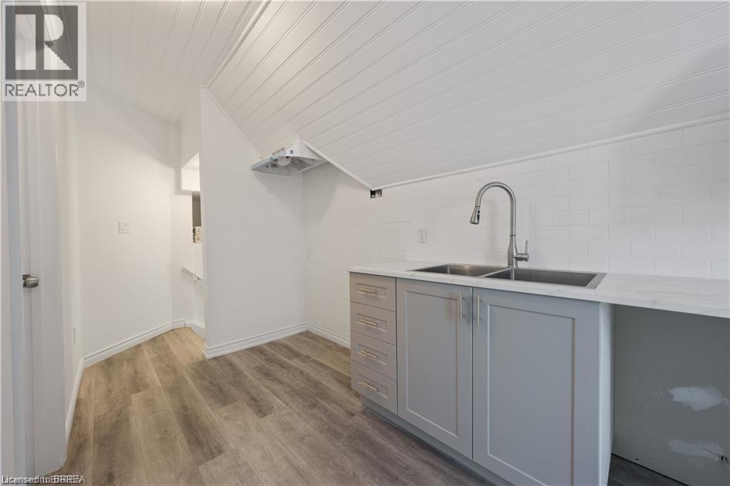 16 Arthur Street Unit# 4c, Brantford, Ontario  N3S 3H3 - Photo 3 - 40789096