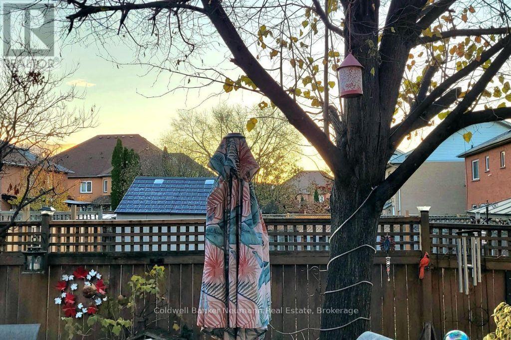 13 Pressed Brick Drive, Brampton, Ontario  L6V 4K8 - Photo 32 - W12550314