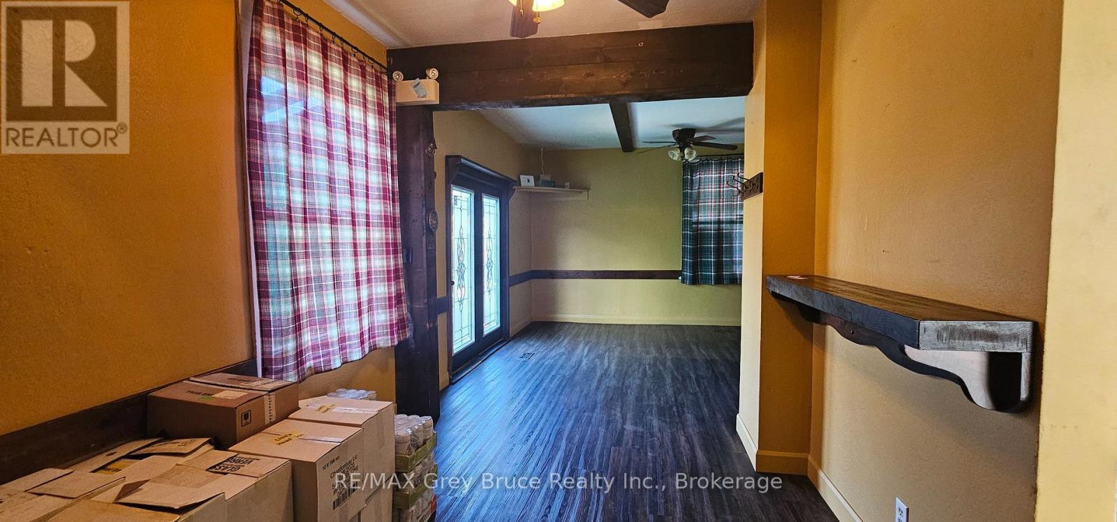 8 Helen Street, Northern Bruce Peninsula, Ontario  N0H 1W0 - Photo 33 - X12378159