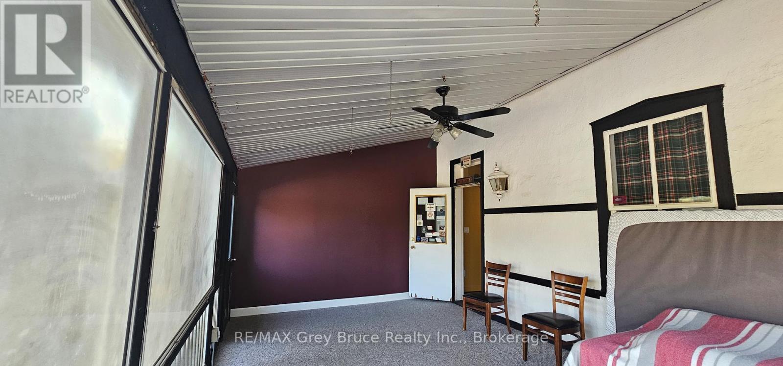 8 Helen Street, Northern Bruce Peninsula, Ontario  N0H 1W0 - Photo 31 - X12378159