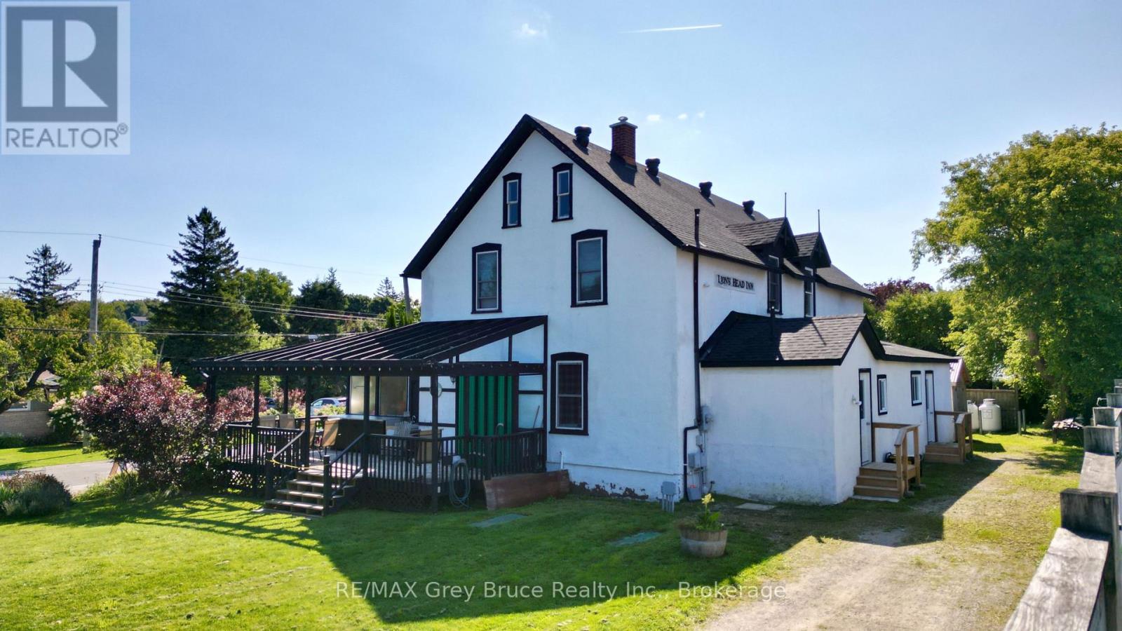 8 Helen Street, Northern Bruce Peninsula, Ontario  N0H 1W0 - Photo 5 - X12378159