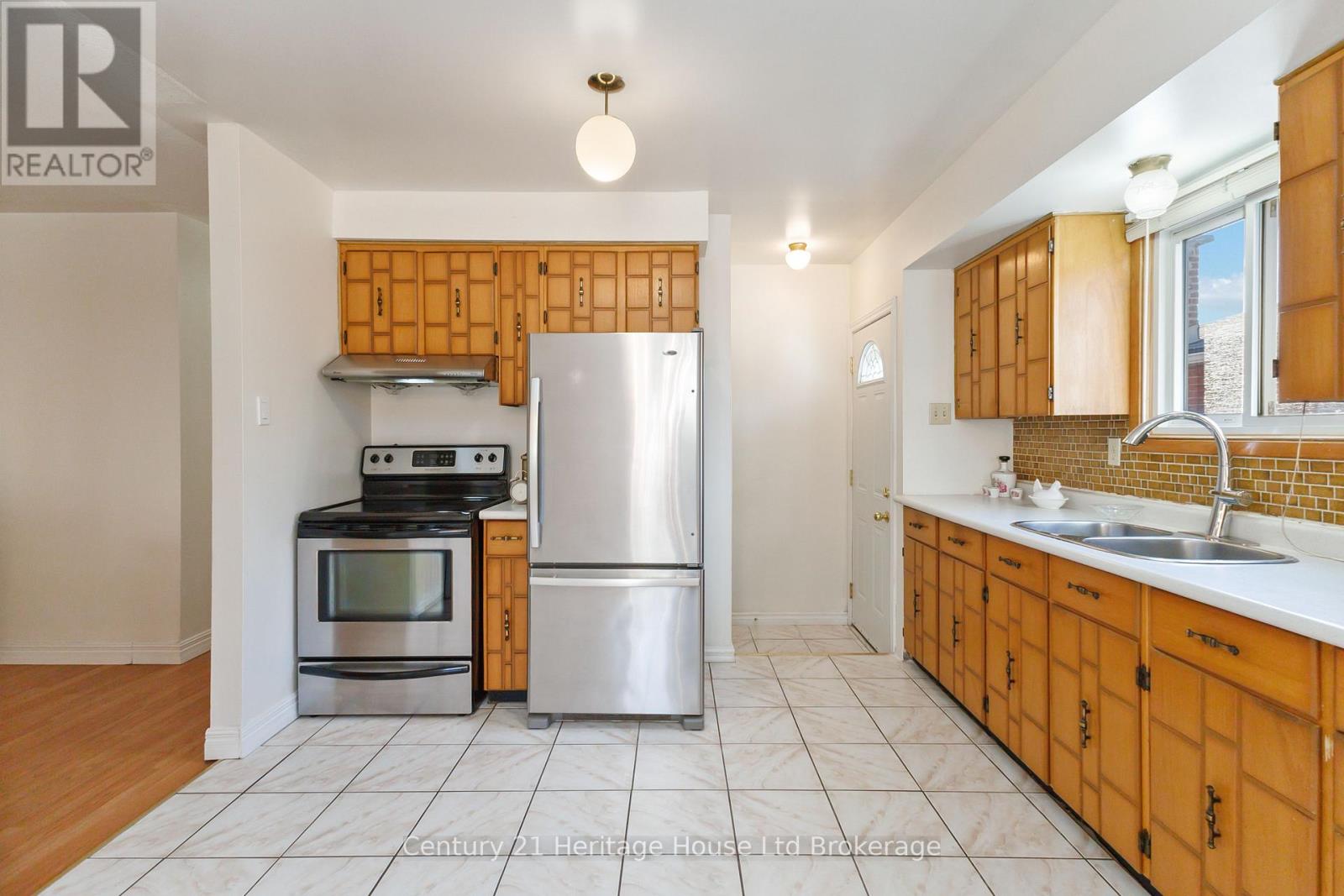 154 Rosamond Crescent, London South, Ontario  N6E 2M9 - Photo 14 - X12560244