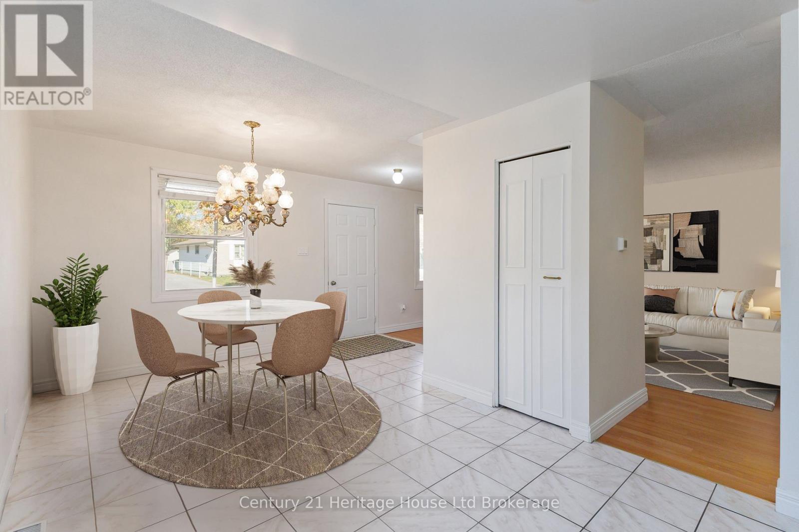 154 Rosamond Crescent, London South, Ontario  N6E 2M9 - Photo 2 - X12560244