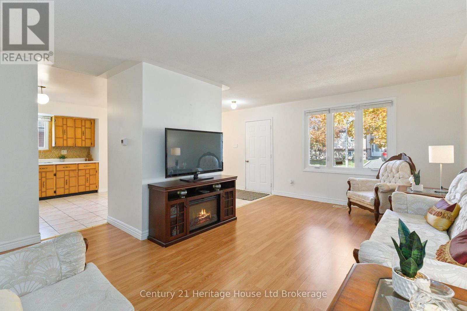 154 Rosamond Crescent, London South, Ontario  N6E 2M9 - Photo 6 - X12560244