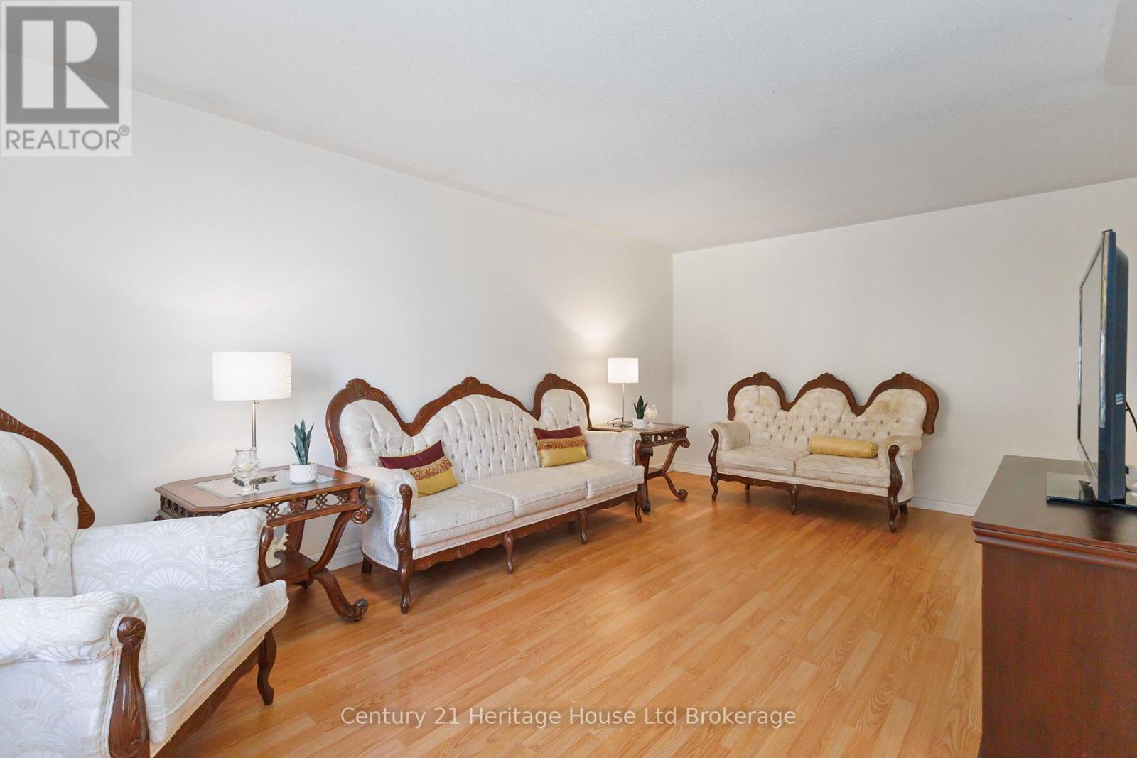 154 Rosamond Crescent, London South, Ontario  N6E 2M9 - Photo 8 - X12560244