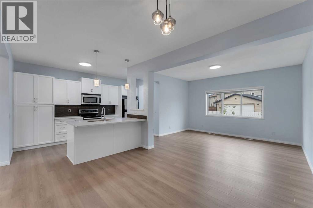 20 Copperpond Grove Se, Calgary, Alberta  T2Z 0X1 - Photo 15 - A2254748