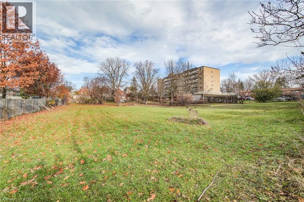 66 Charles Best Place, Kitchener, Ontario  N2M 5A3 - Photo 28 - 40787414