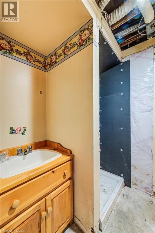 66 Charles Best Place, Kitchener, Ontario  N2M 5A3 - Photo 41 - 40787414