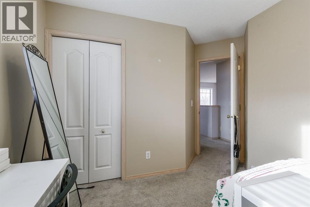 228 Woodhaven Drive, Okotoks, Alberta  T1S 1S7 - Photo 21 - A2270533