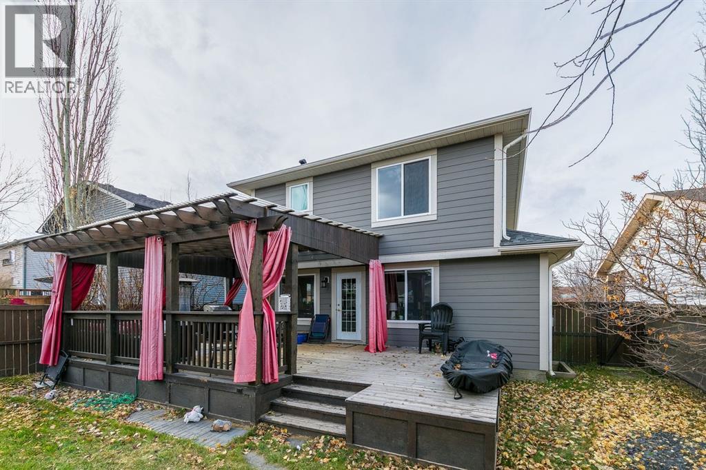 228 Woodhaven Drive, Okotoks, Alberta  T1S 1S7 - Photo 33 - A2270533