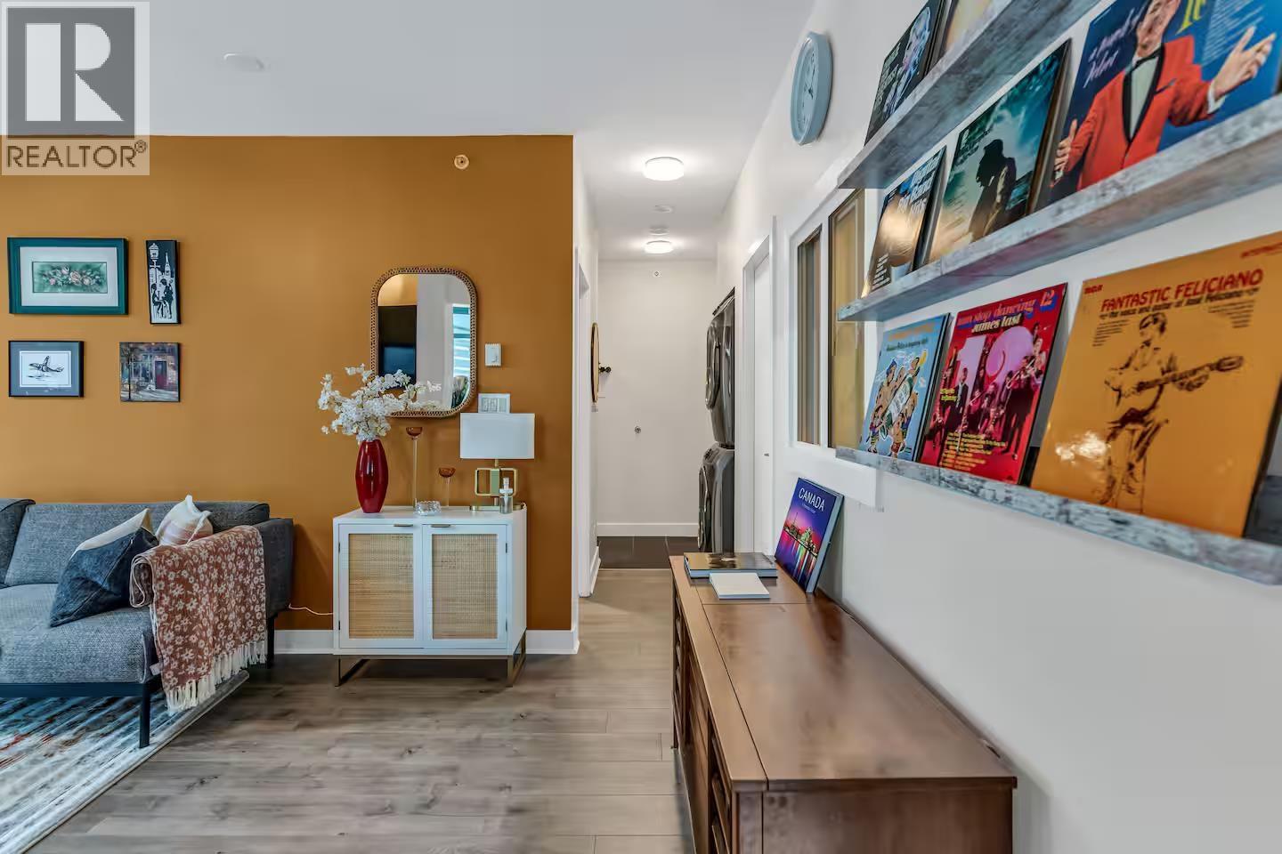 302 1238 Burrard Street, Vancouver, British Columbia  V6Z 3E1 - Photo 9 - R3068026